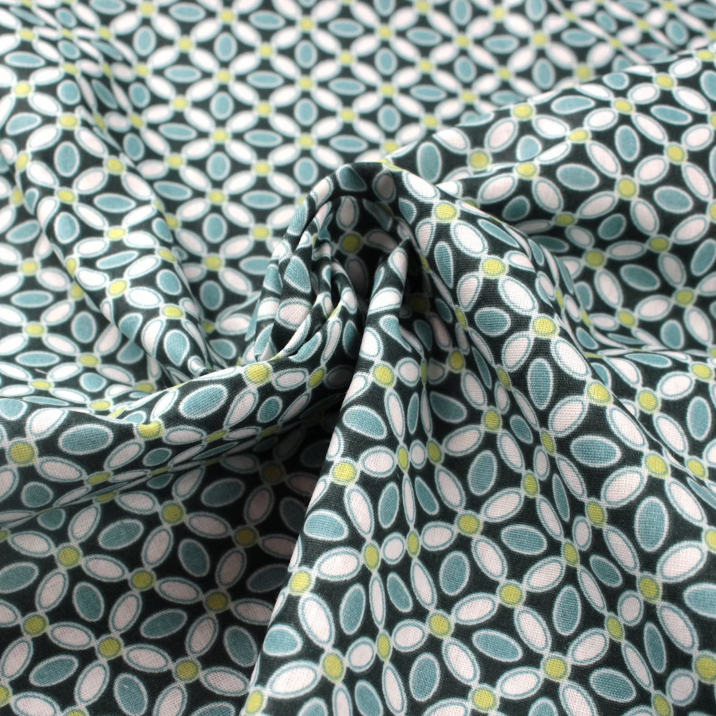 Coupon 45x45cm - Tissu coton Motifs géométriques
