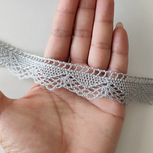 3 Mètres de Ruban dentelle d'environ 28mm