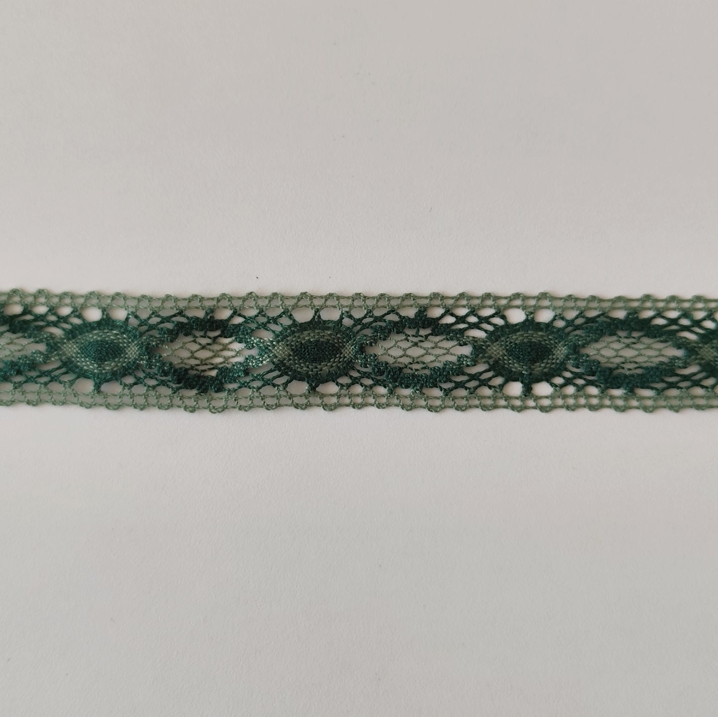 3 Mètres de Ruban dentelle d'environ 27mm